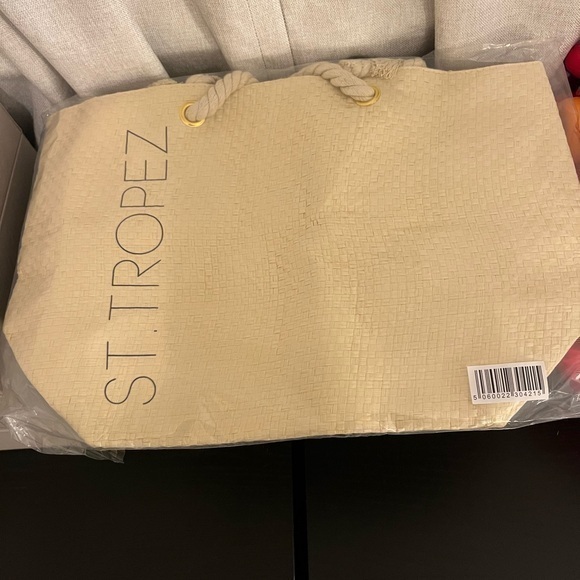 St Tropez Tanning Brand Tote - Picture 1 of 2